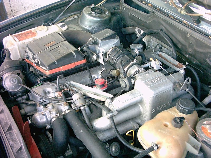 800px-BMW_E28_motor.jpg